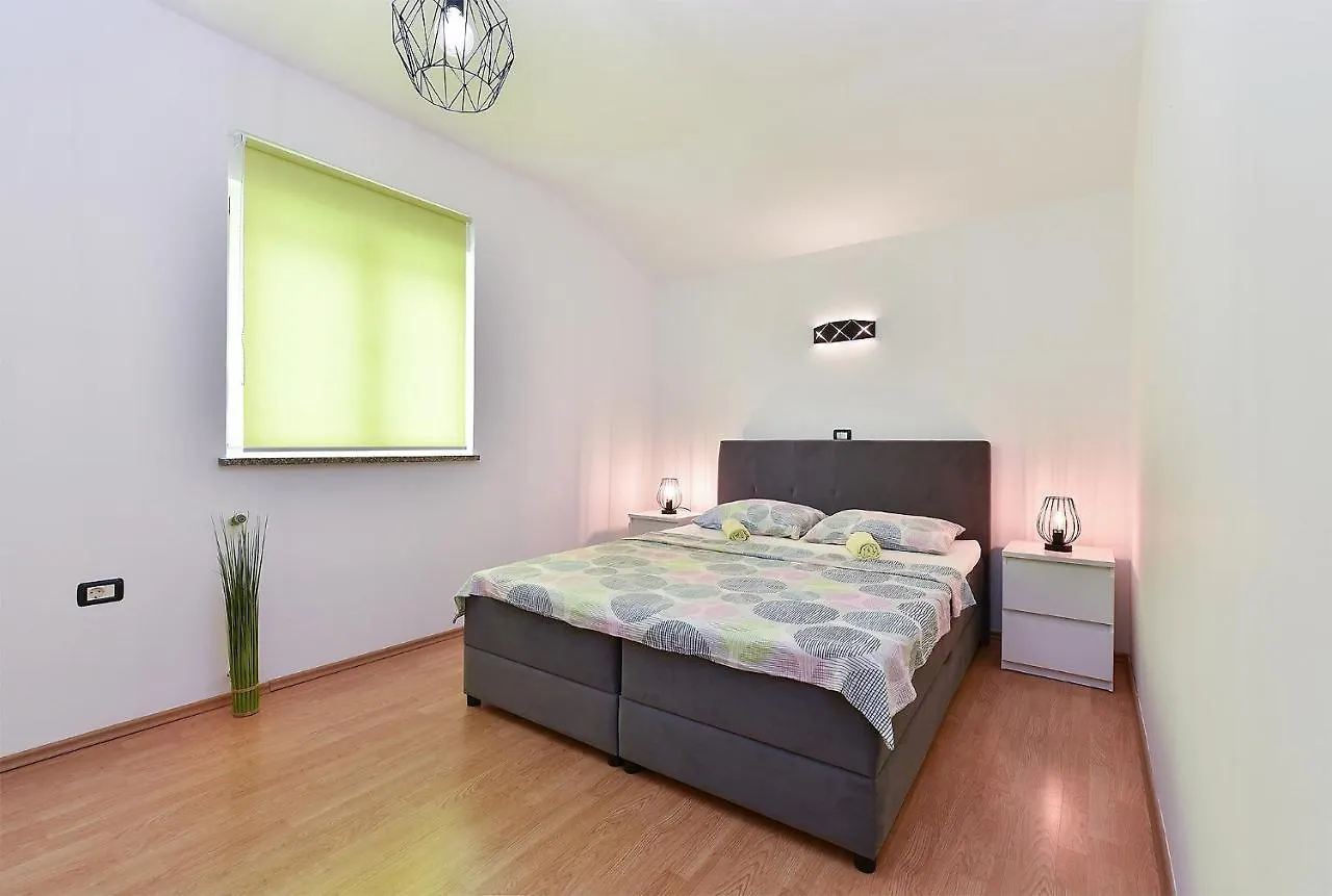 GaližanaHouse Marijana 2115别墅 度假居 Galižana